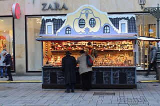 Ein Stand auf dem Weihnachtsmarkt in der Altstadt