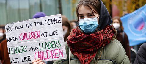They are also known as “Generation Greta”: Gen Z kids, born between 1997 and 2010, are politically committed to causes such as the global movement “Fridays for Future”.