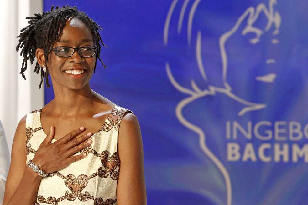 The prominent exception is the Berlin-based British author Sharon Dodua Otoo, who won the Ingeborg Bachmann Prize in 2016 with her short story "Herr Gröttrupp setzt sich hin” (Herr Gröttrupp sits down).