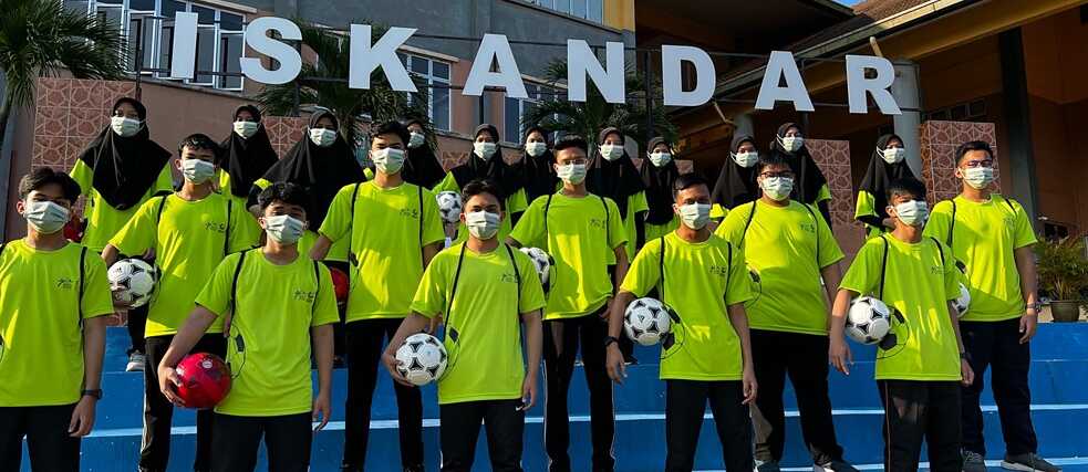 SMS Sultan Iskandar - The Team