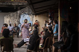 The Sri Lankan iteration of Ahilan Ratnamohan’s ongoing performative series, The Foreigner, uses atypical performative and interactive methods to respond to the specific linguistic and cultural fabric in the country through a series of language-based games. Audiences were invited to come and play specific games with learners of Sinhala who have no conventional performance training, and question their own assumptions related to the role of proficient language use in communication. Photography: Shehan Obeysekara