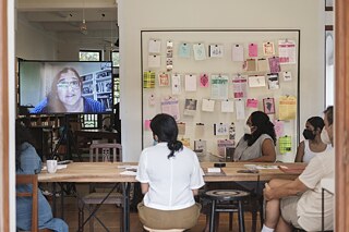 Led by cultural anthropologist Mythri Jegathesan, this workshop asked participants to think about the language, labor and Malaiyaka Tamil estate workers that make Ceylon tea possible. It featured readings from Jegathesan’s seminal book Tea and Solidarity: Tamil Women and Work in Postwar Sri Lanka, photographs from her research, and an open discussion about the politics of writing beyond the story of Ceylon tea and workers’ desires for justice in Sri Lanka.  Photography: Shehan Obeysekara