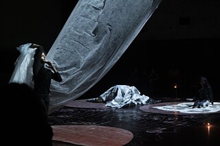 Aaraniyam is a collective of four contemporary performers and dancers Srikannan, Ragaventhan, Shalini, Yalini, who use improvised choreography combining Bharatham with theatre and narrative elements, responding to poems by Packiyanathan Ahilan. In collaboration with Lalindra Amarasekara, the collective will plot visualization elements focusing on light and shadow as well as literary fields of loss and injustice. Photography: Shehan Obeysekara