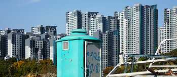 Inequality between employees in South Korea has increased during the pandemic. 