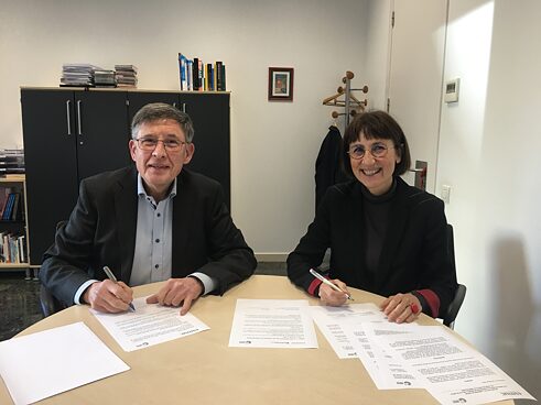 Vertrag mit der ESMUC