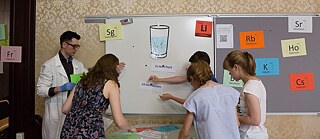 Учителям объясняется методика CLIL