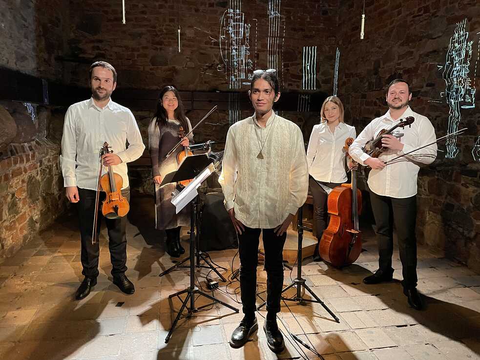  Jett Ilagan mit Gewanhausorchester