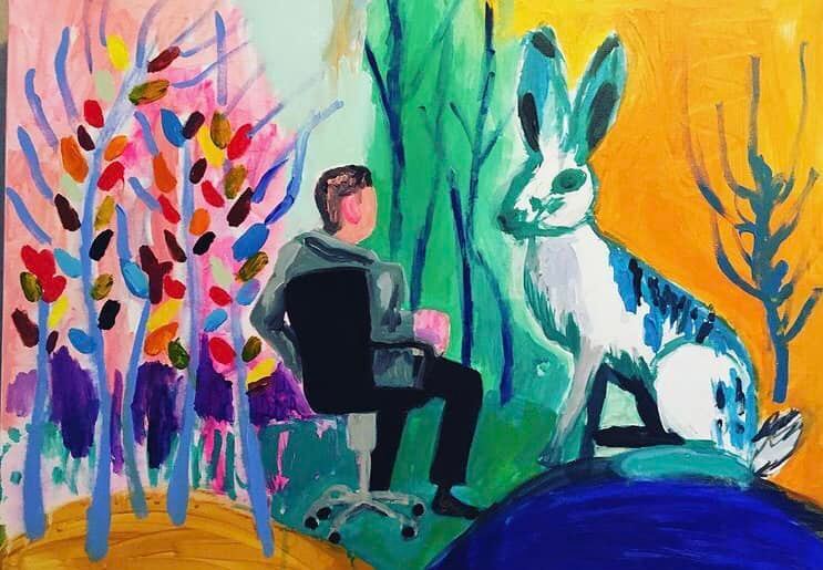 Gemälde von Madelin Wilian, eine sitzende Person schaut auf einen Hasen.