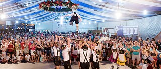 Das Festa Pomerana in Pomerode in Brasilien lockt jedes Jahr Touristen in die Stadt