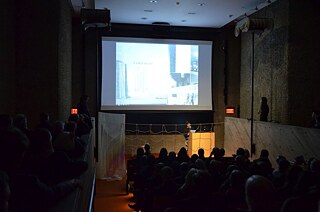  „Anni and the Feline“