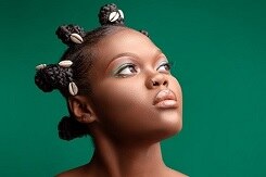 ukery245 © ©iMINA AGENCY ukery245