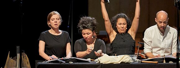  Reaching Out (Moving Voices) Ensemble N.E.S.E.V.E.N