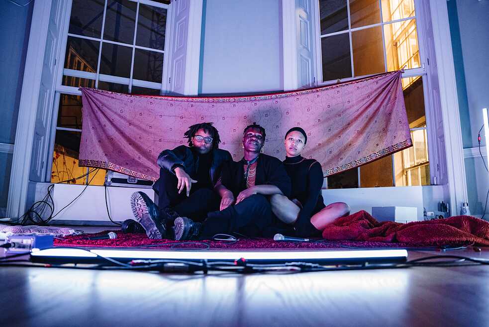 Performance "BLACKMAGICKRAWr" (11.11.2021) by and with Osaro Azams