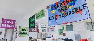 Protest Banner Leihbibliothek