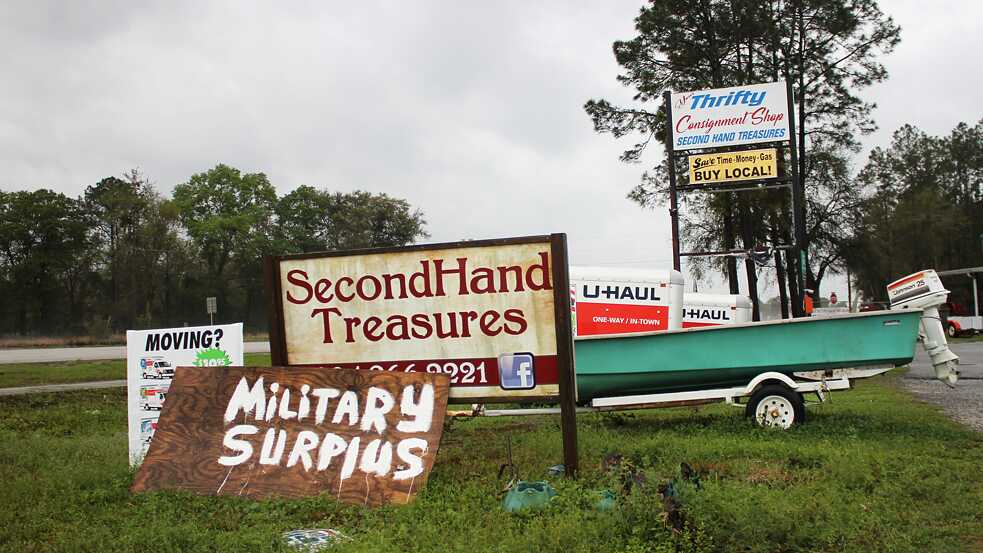 Miscellaneous roadside signs on U.S. 301