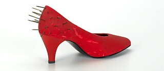 Veronika Dreier: Schuhnägel, 1978. Sammlung VERBUND, Wien.