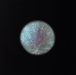 Sarah Schönfeld, All You Can Feel/ Planets, Dopamin, 2013, Dopamin auf Fotonegativ, vergrößert als C-Print, 70 x 70 cm 