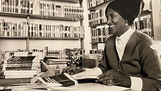 Bibliothekarin Frau Serkadis Fanta,  Goethe-Institut Äthiopien 1970