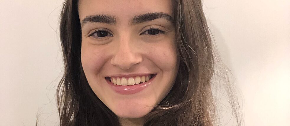 Isabela Camargo Roumeliotis