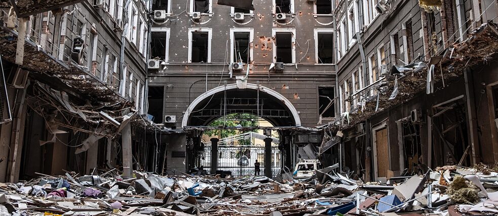 Das Gebäude der Versicherungsfirma Russia in Charkiw, zerstört von russischen Bomben. 