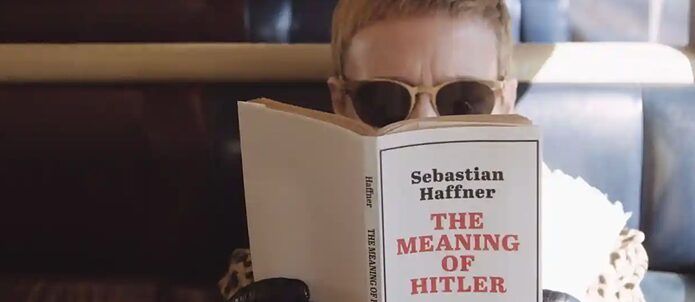 Fotograma de “The Meaning of Hitler” de Petra Epperlein & Michael Tucker, 2021