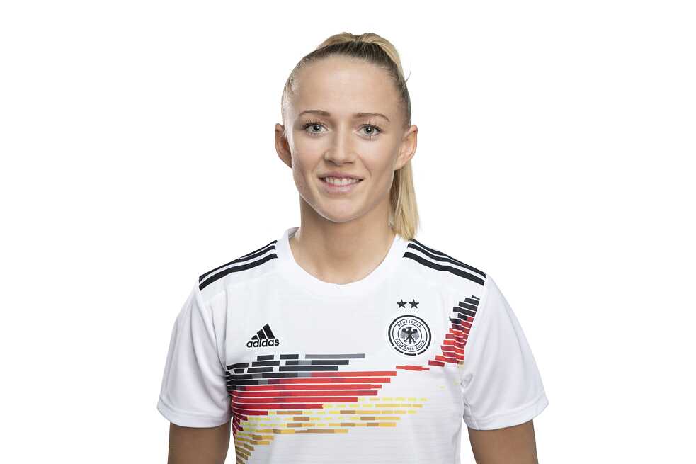 Lea Schüller