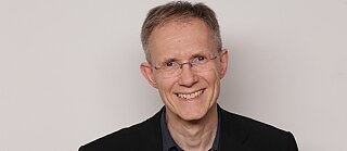 Porträt Dr. Lutz Goertz
