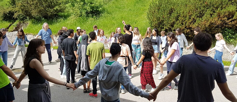 „You(th) can sing!“: Jaunimo susitikimas prie Tegerno ežero
