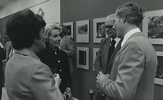 Mme Baer et Mme Hildegard Hamm-Brücher en 1973, à l'occasion de la visite de la politicienne et militante féministe à Ottawa.