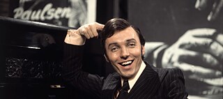 Millionen Herzen auf aller Welt hat er erobert: Karel Gott – tschechischer Weltstar und deutschsprachiger Schlagersänger. 