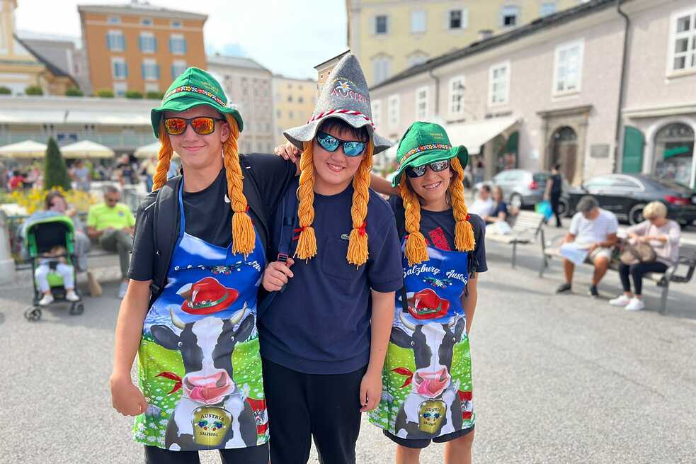 Jugendlicher kostümiert in Salzburg