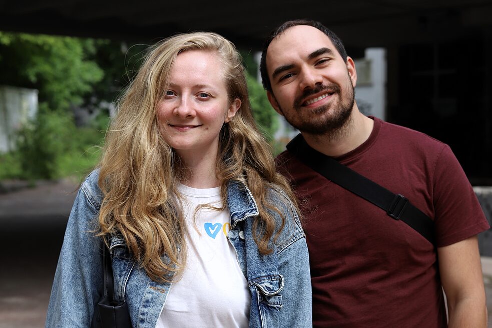 Tetiana Kasian und Tymur Lewtschuk von der NGO Fulcrum hatten zwei Queer-Shelter in Lwiw organisiert, jetzt verändern sie ihr Hilfeformat zu nachhaltiger Weiterbildung und Selbst-Empowerment.