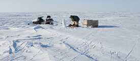 Jagen mit Snowmobil