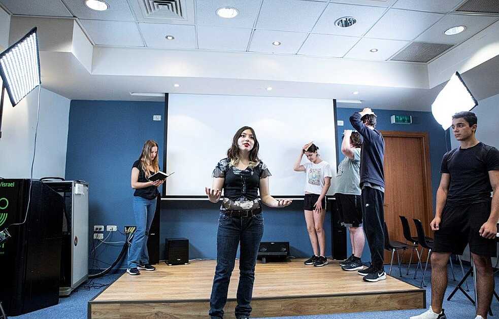 Pasch-Stipendiatin auf der Bühne Goethe-Institut Israel 2022