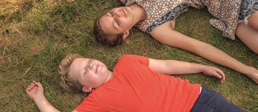 Der Junge muss an die frische Luft / All About Me, Still