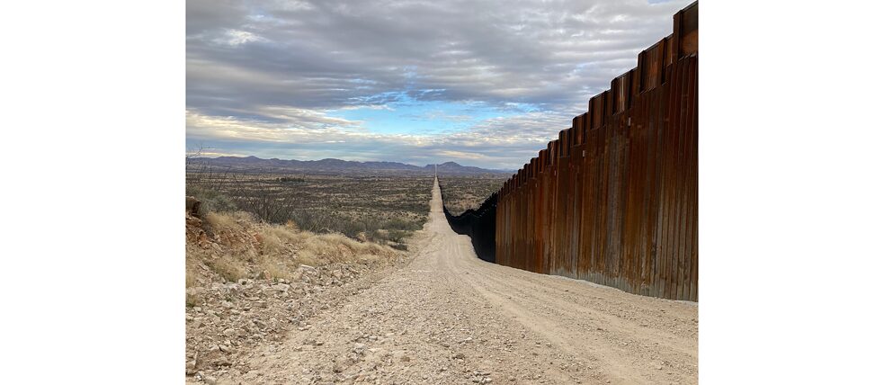 Eine Grenzmauer in Arizona