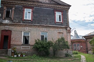 „Fernsicht“: Wohnungen für die Angestellten der Firma Kunst & Albers (Büros). Seitenfassade