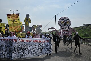 Taring Padi Carnival Remembering 4 years of the Lapindo Mud Tragedy East Java, 2010