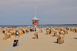 La spiaggia di Travemünde con i suoi tipici Strandkörbe