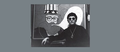 Ulrike Ottinger vor ihrem Bild „Allen Ginsberg“, Paris, 1966