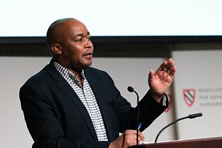 Bongani Ndodana-Breen &copy; Photo: Kevin Grady Bongani Ndodana-Breen