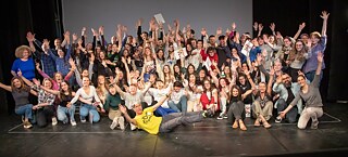 Abschlussfoto des 5. Europäischen PASCH-Theaterfestival 2022 in Berlin 