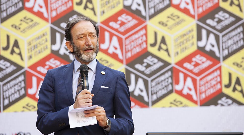 L’Ambasciatore della Repubblica Federale di Germania Viktor Elbling