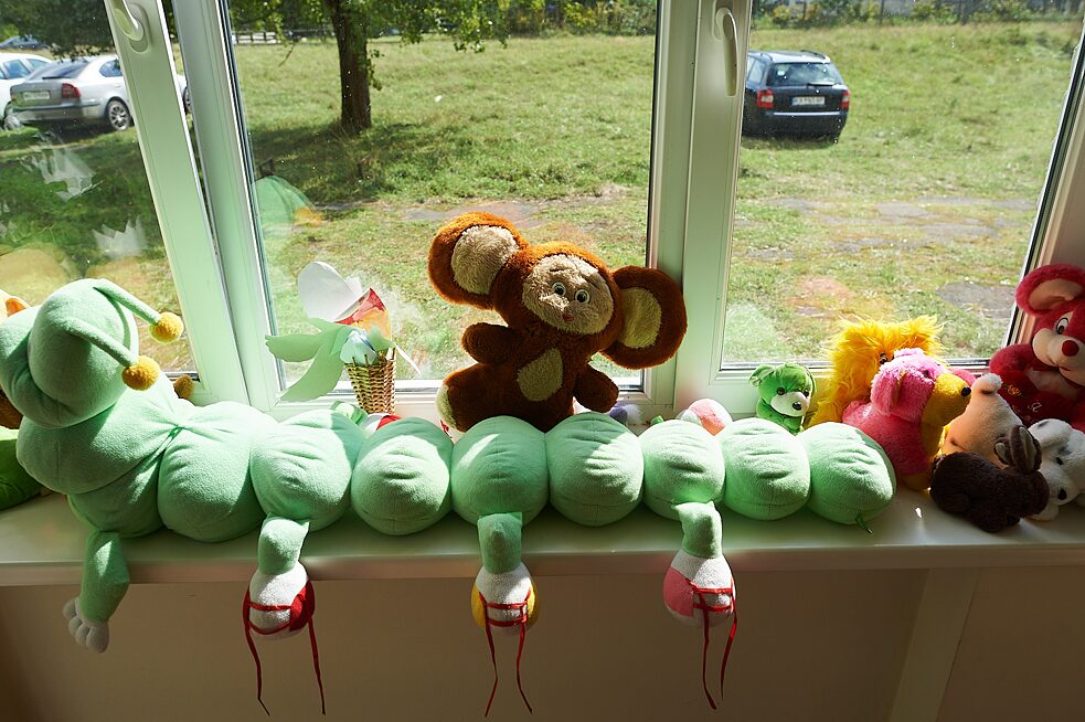 Дитячі іграшки, які громада зібрала для дітей біженців