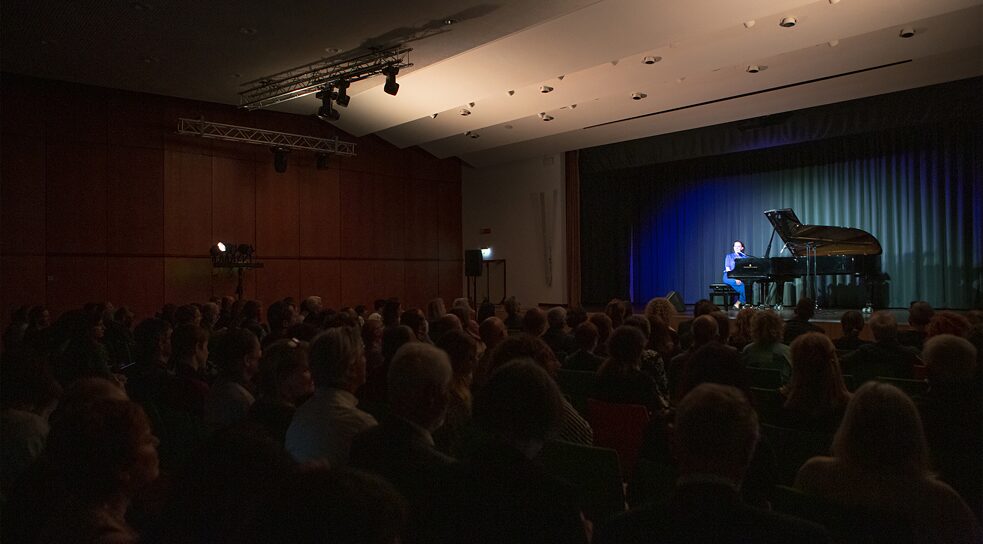 La cantautrice Anna Depenbusch nell’Auditorium del Goethe-Institut Rom