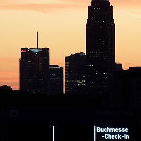 Skyline Frankfurt am Main bei Sonnenaufgang