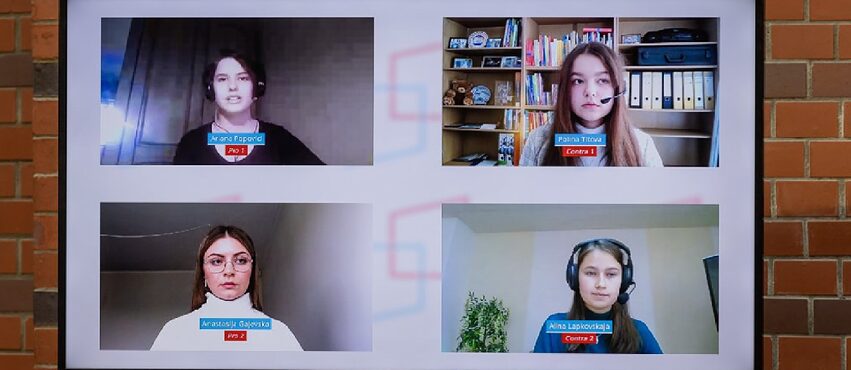 Die Debattantinnen der zweiten Runde der Jahresabschlussveranstaltung