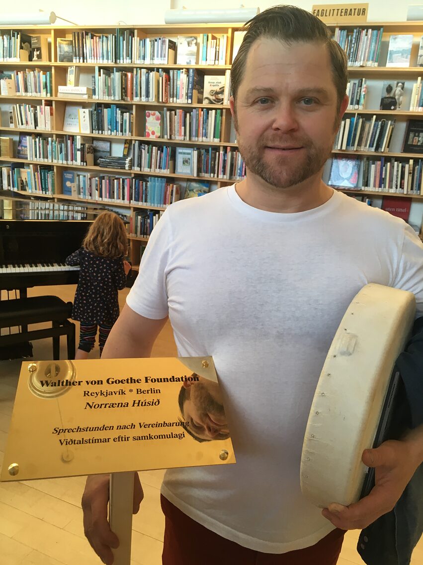 Conductor Jón Svavar in the Nordic House library