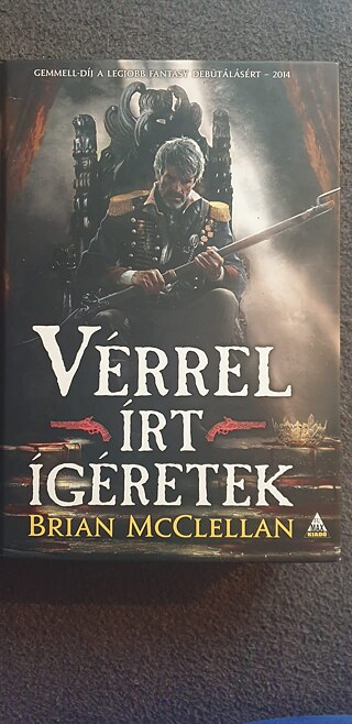Ich habe dieses Buch in meiner Freizeit gelesen. Dies ist ein Fantasy-Buch. Dieses Buch ist "Promises Written in Blood" von Brian McClellan