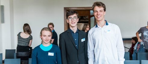 Die tschechischen Gewinner des Wettbewerbs Helle Köpfe 2016/2017: Barbora Kadlecová, Jan Šimůnek und Václav Sedmidubský (v.l.n.r.)